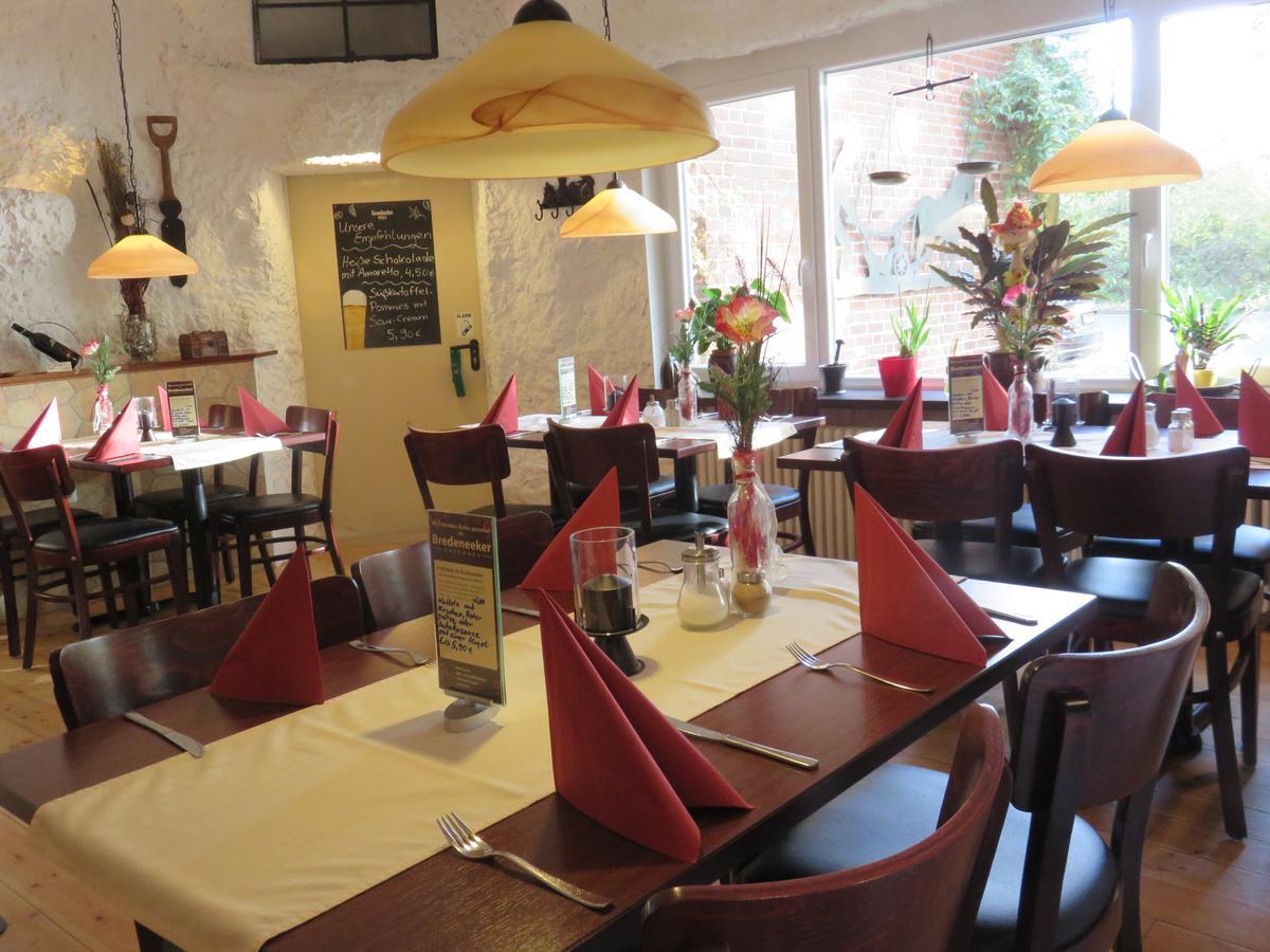 Bredeneeker Gasthaus Rastorf Екстериор снимка